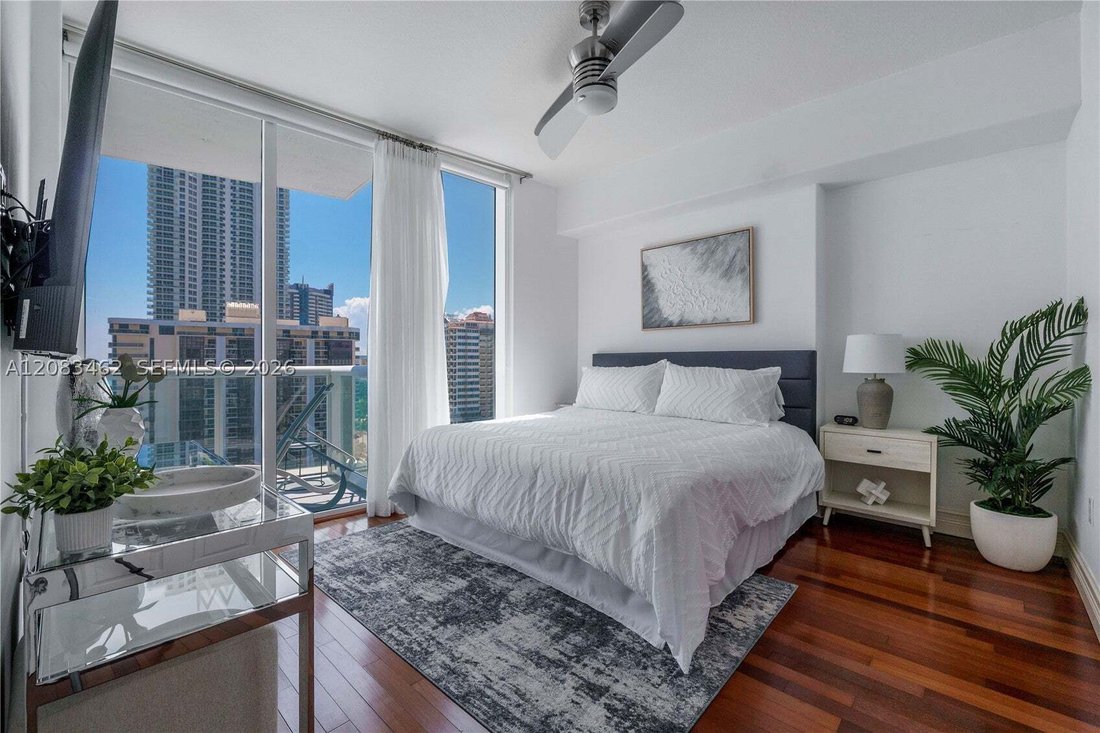Condo in Miami Beach, Florida, United States 5 - 18789730