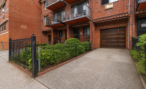 House in New York, New York, United States 1