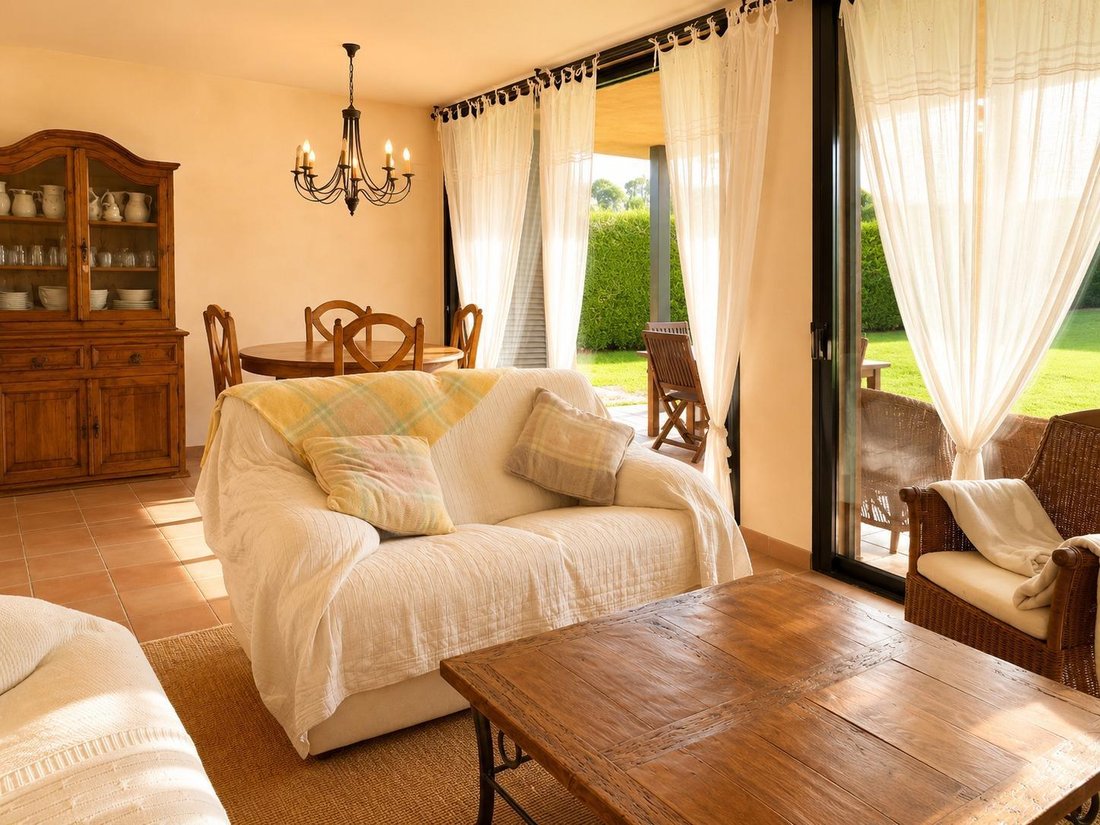 Villa in Navata, Catalonia, Spain 4 - 16100900