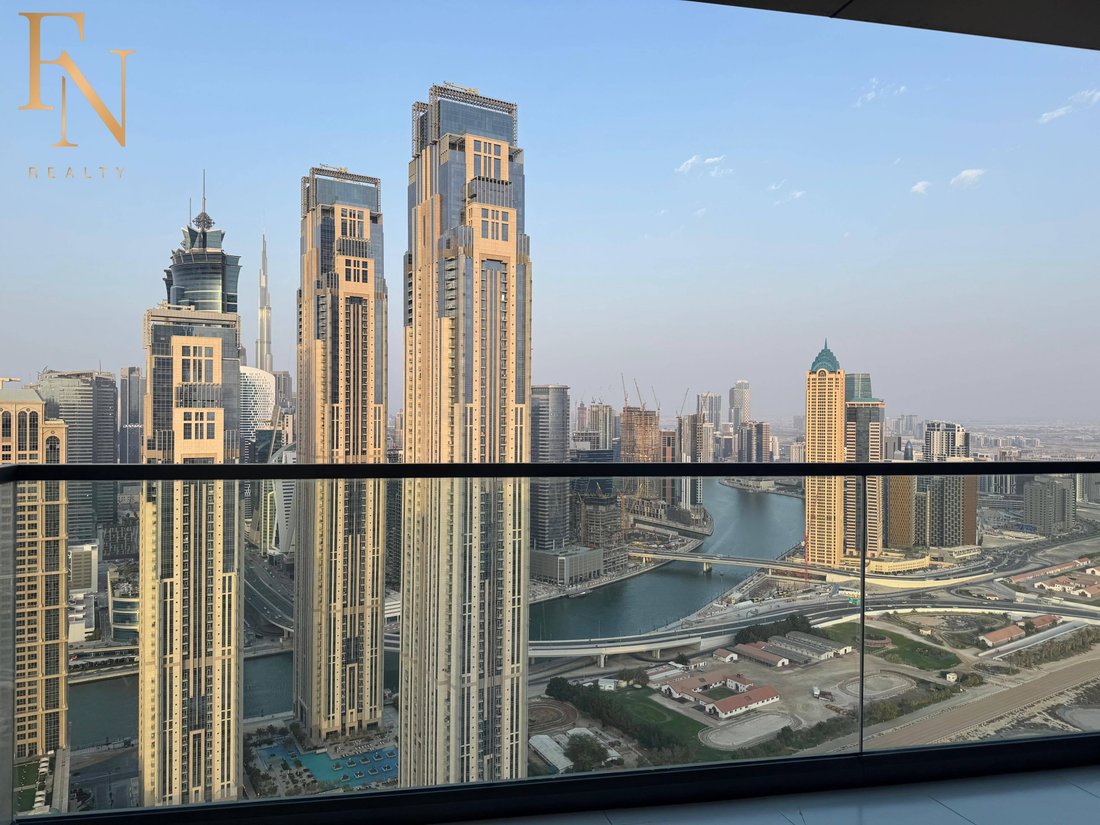 Apartamento en Business Bay, Dubái, Emiratos Árabes Unidos 1 - 18790213