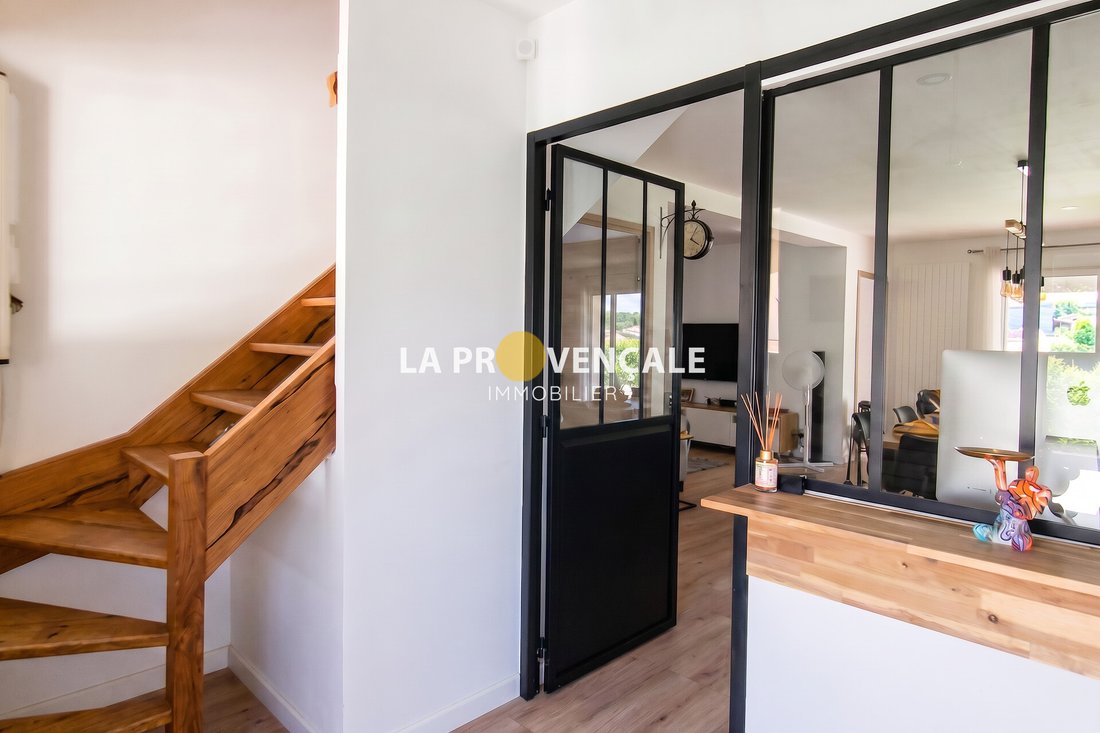 Villa in Greasque, Provence-Alpes-Côte d'Azur, France 4 - 18790307