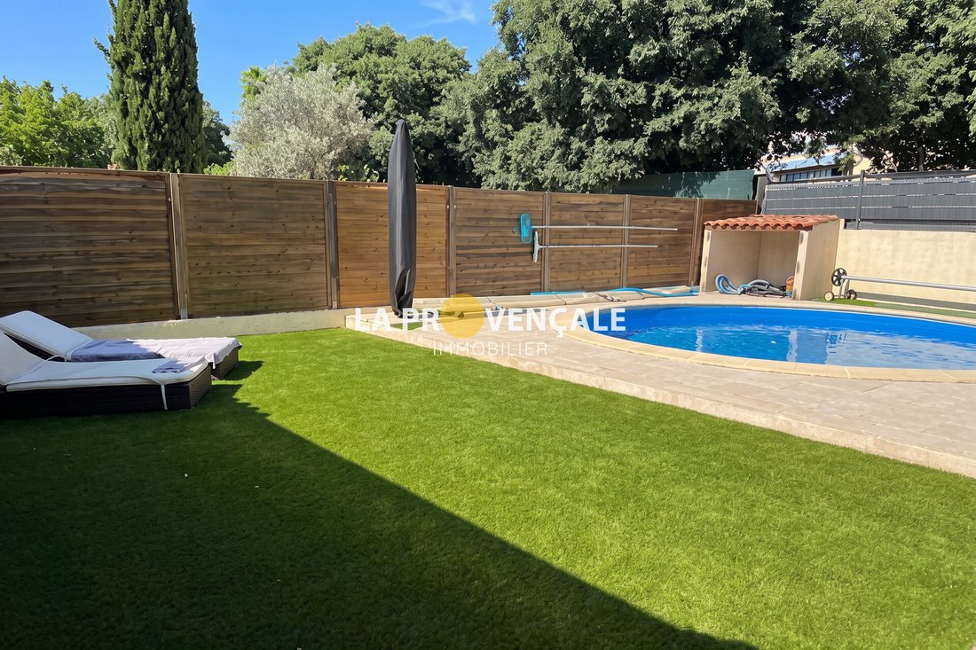Villa in Greasque, Provence-Alpes-Côte d'Azur, France 2 - 18790307