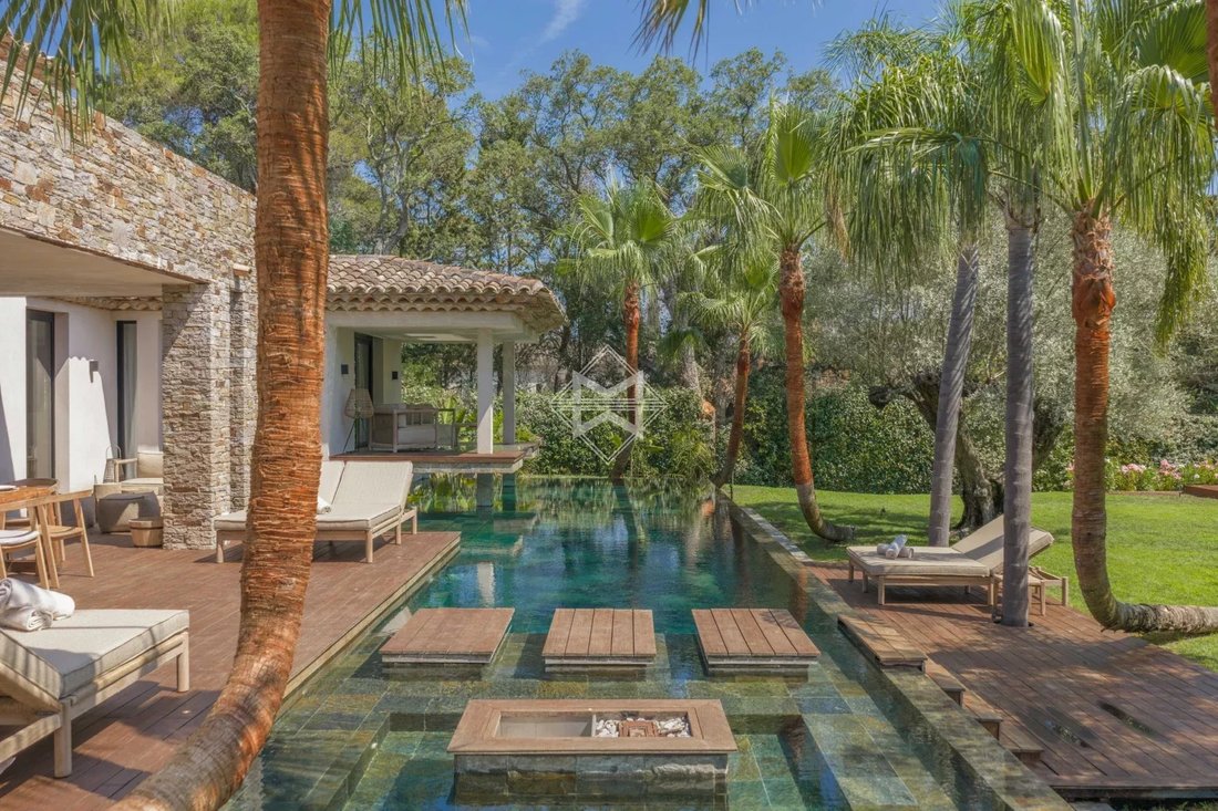 Villa en Zone Est Diffuse, San Tropez, Francia 2 - 18790332