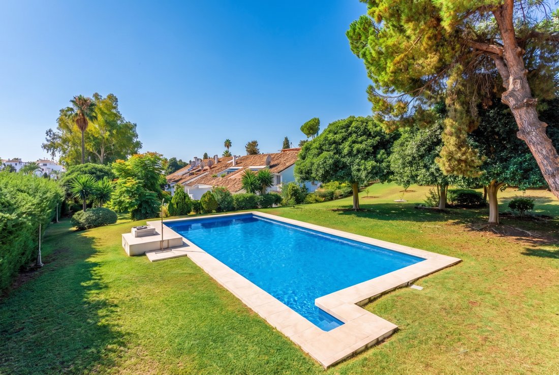 Wohnung in Nueva Andalucía, Marbella, Spanien 1 - 18790683