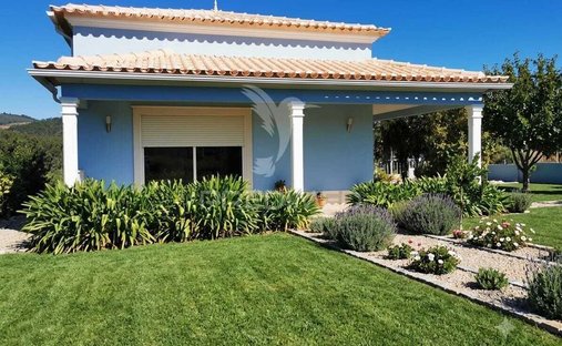House in Serra e Junceira, Santarem District, Portugal 1