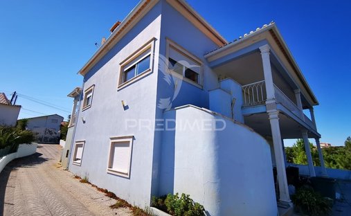 House in Serra e Junceira, Santarem District, Portugal 1