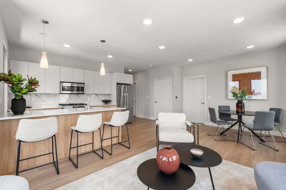 Condo in Boston, Massachusetts, United States 3 - 17970057
