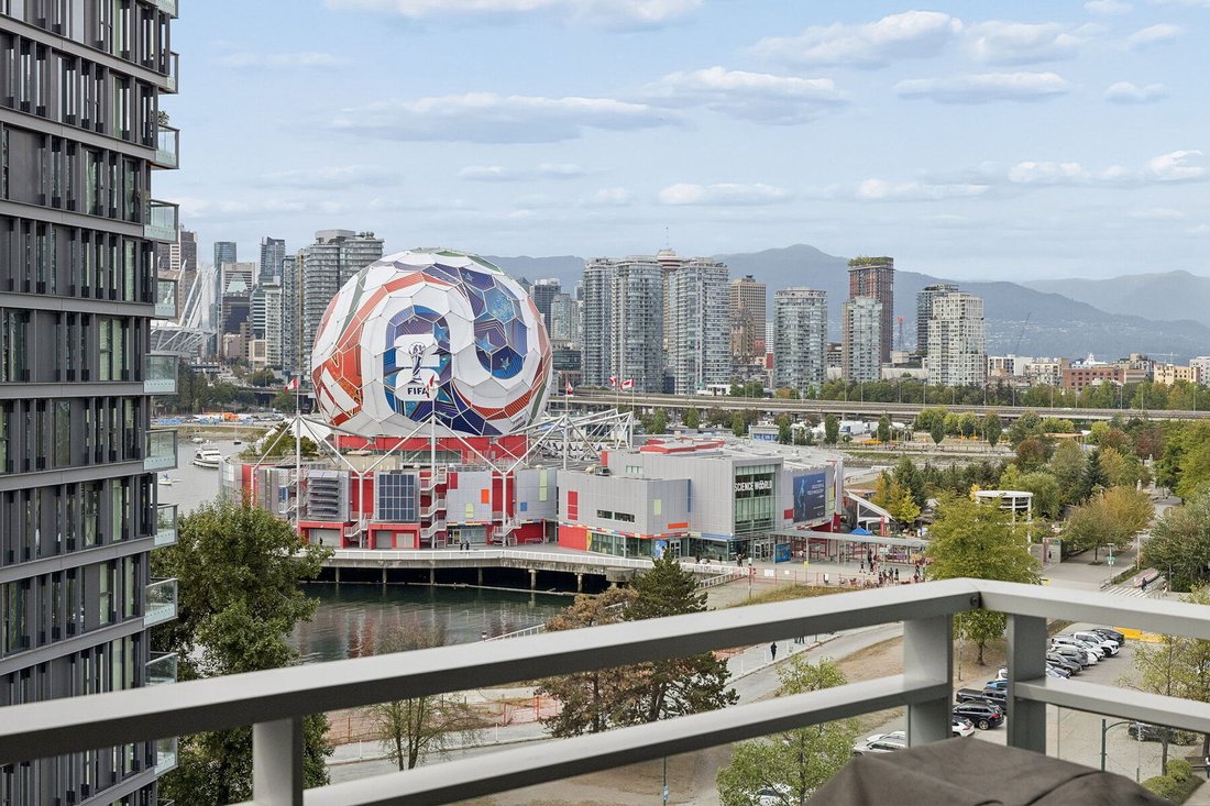 Condo in Vancouver, British Columbia, Canada 2 - 18790534
