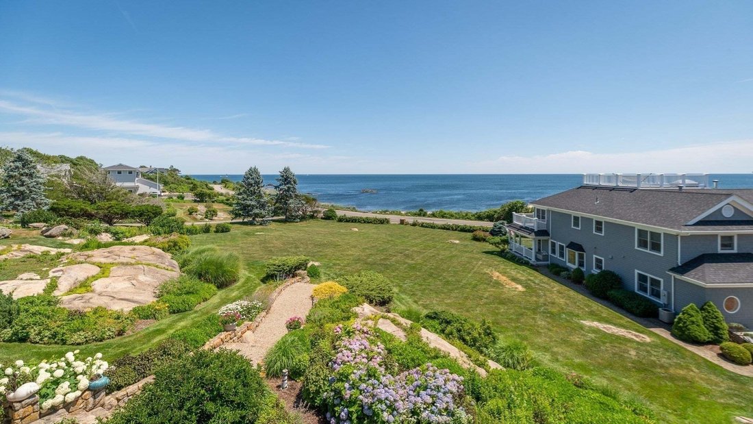 Condo in Gloucester, Massachusetts, United States 2 - 18643362