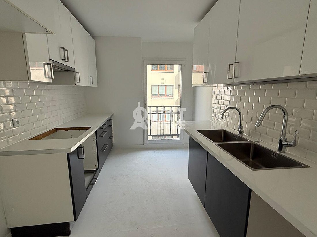 Apartment in Bois de Vincennes, Paris 12e Arrondissement, Paris 4 - 18324814