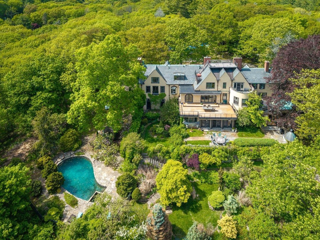 House in Beverly, Massachusetts, United States 2 - 15798933