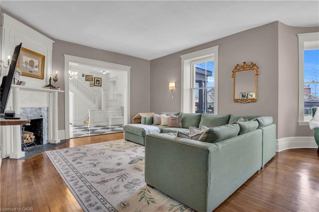House in Cambridge, Ontario, Canada 4 - 18790780
