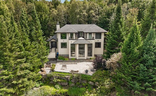 Casa en Sainte-Anne-des-Lacs, Quebec, Canadá 1