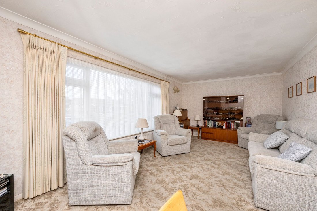 Bungalow in Storrington, England 2 - 18790752