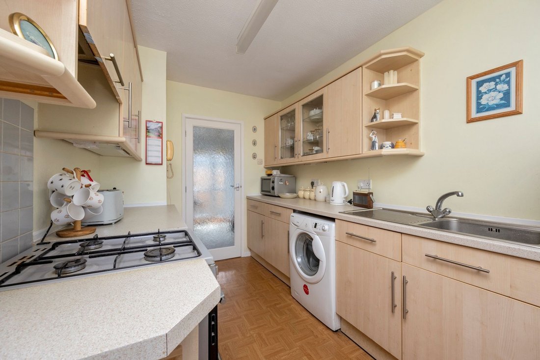 Bungalow in Storrington, England 4 - 18790752