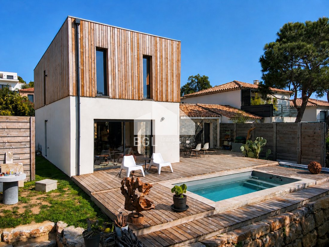 House in Le Lavandou, Provence-Alpes-Côte d'Azur, France 1 - 16297718