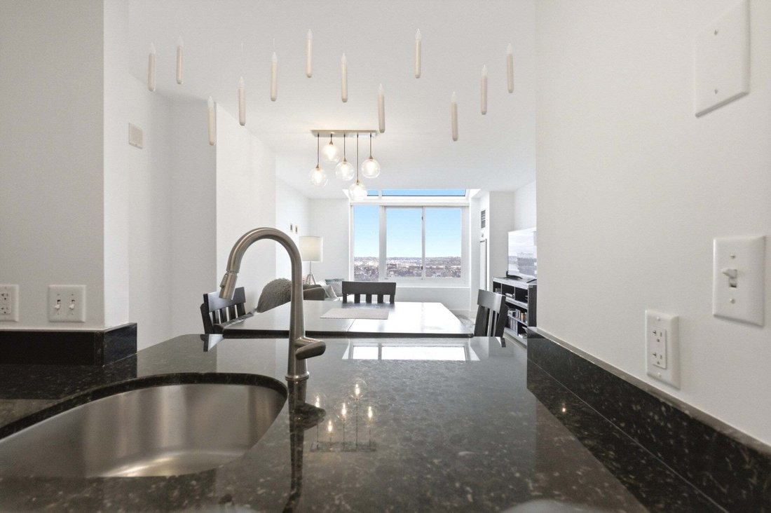 Condo in Cambridge, Massachusetts, United States 5 - 17855866