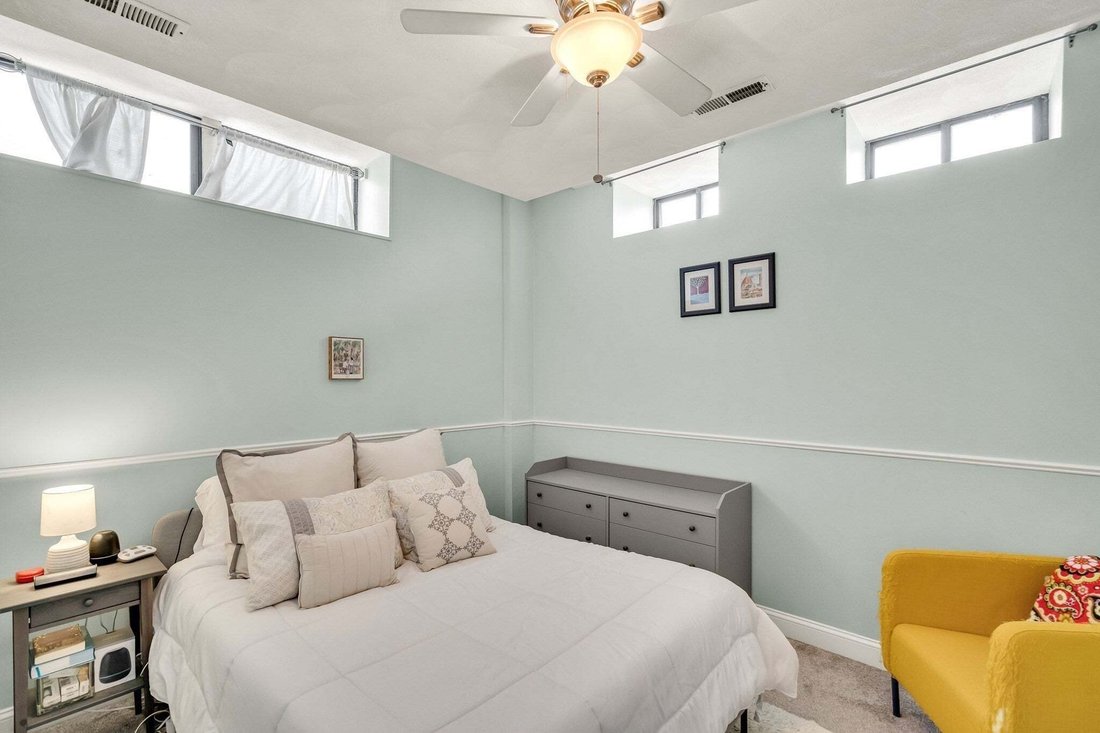 Condo in Boston, Massachusetts, United States 4 - 18643049