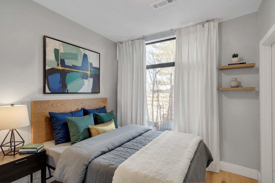 Condo in Boston, Massachusetts, United States 5 - 17454797