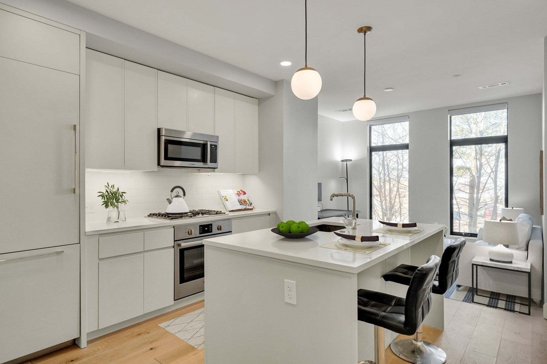 Condo in Boston, Massachusetts, United States 1 - 17454797
