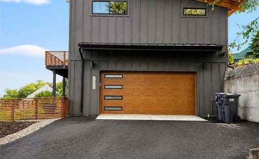House in Aberdeen, Washington, United States 1