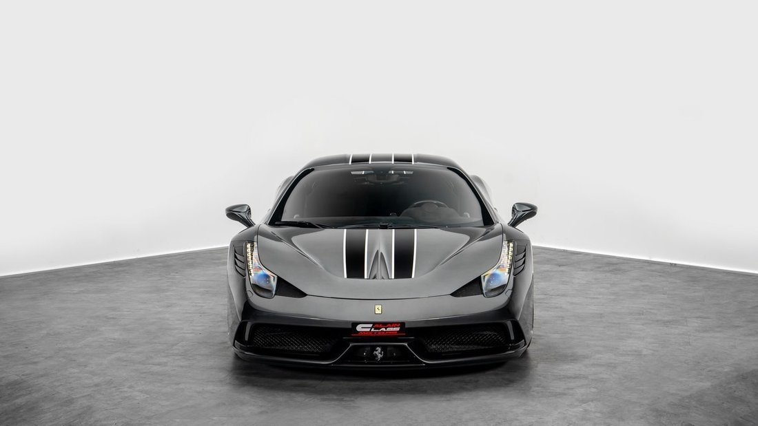 Coupe in Dubai, United Arab Emirates 3 - 18790811