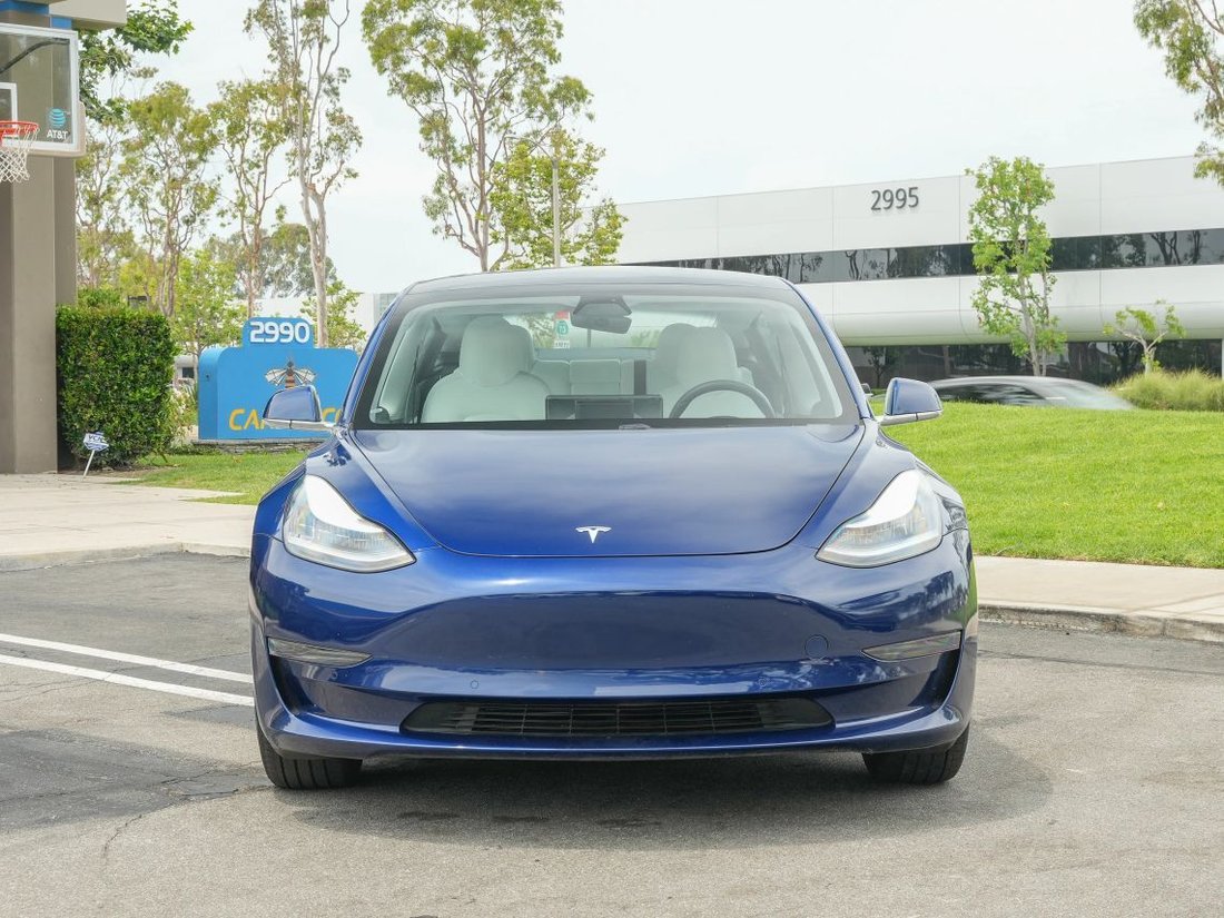 Sedan in Costa Mesa, CA, United States 2 - 18731258