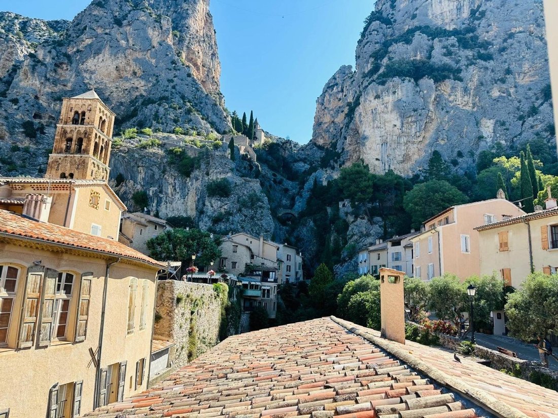 Otros en Moustiers-Sainte-Marie, Provenza-Alpes-Costa Azul, Francia 2 - 18791381