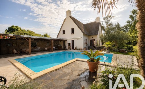 Maison à Saint-Lyphard, Pays de la Loire, France 1
