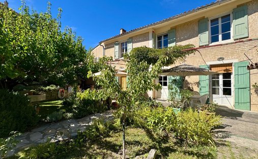 Maison à Céreste-en-Luberon, Provence-Alpes-Côte d'Azur, France 1
