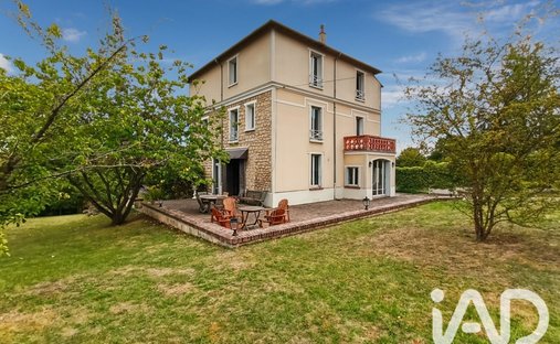 Haus in Hermmitage, Pontoise, Frankreich 1