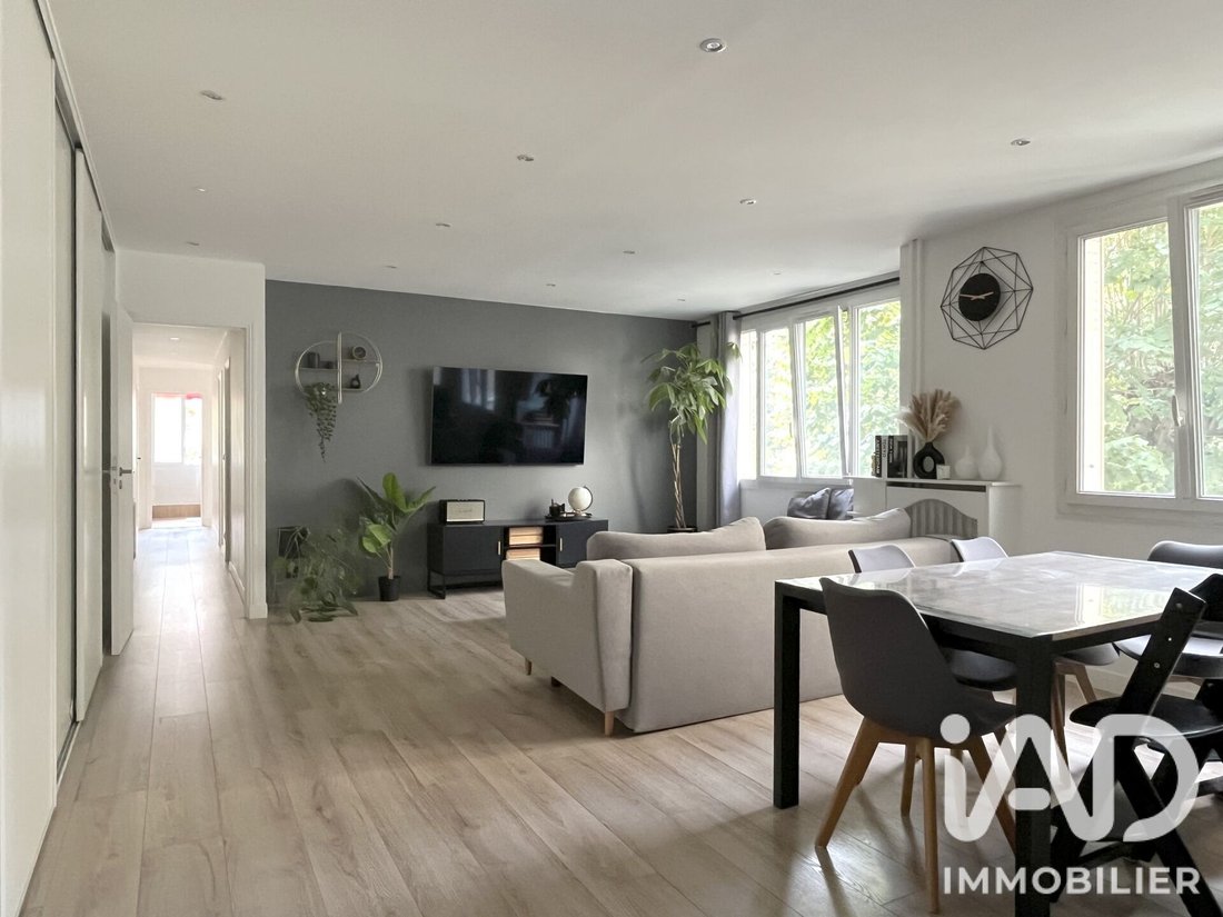 Apartment in Nord Résidentiel, Enghien-les-Bains, France 2 - 17959305