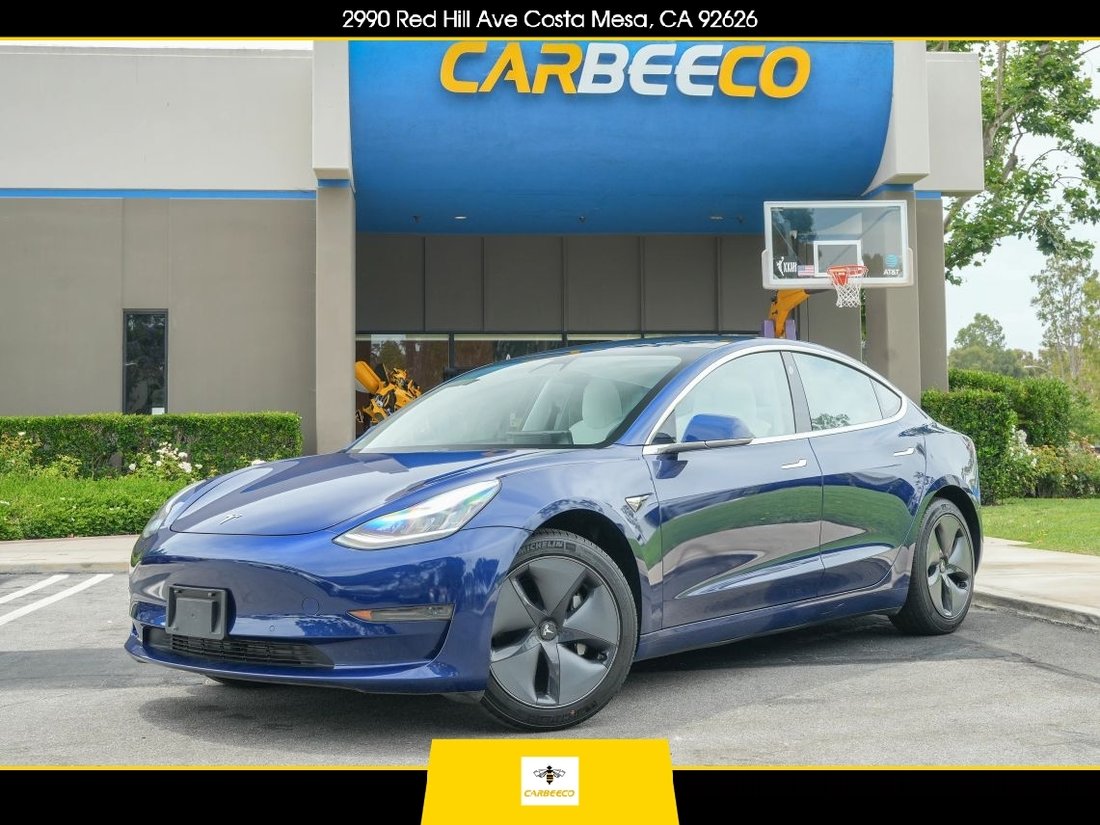 Sedan in Costa Mesa, CA, United States 1 - 18731258