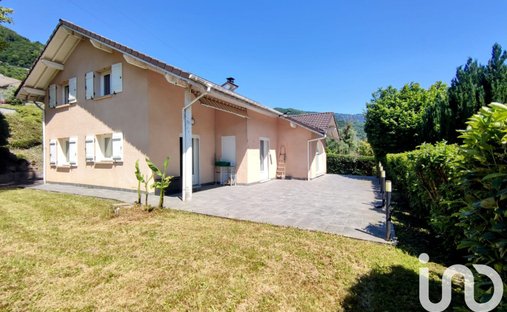 Casa en Cluses, Auvernia-Ródano-Alpes, Francia 1