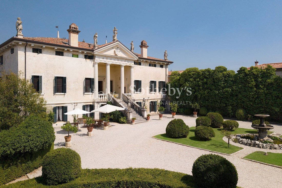 House in San Pietro In Cariano, Veneto, Italy 3 - 18791217