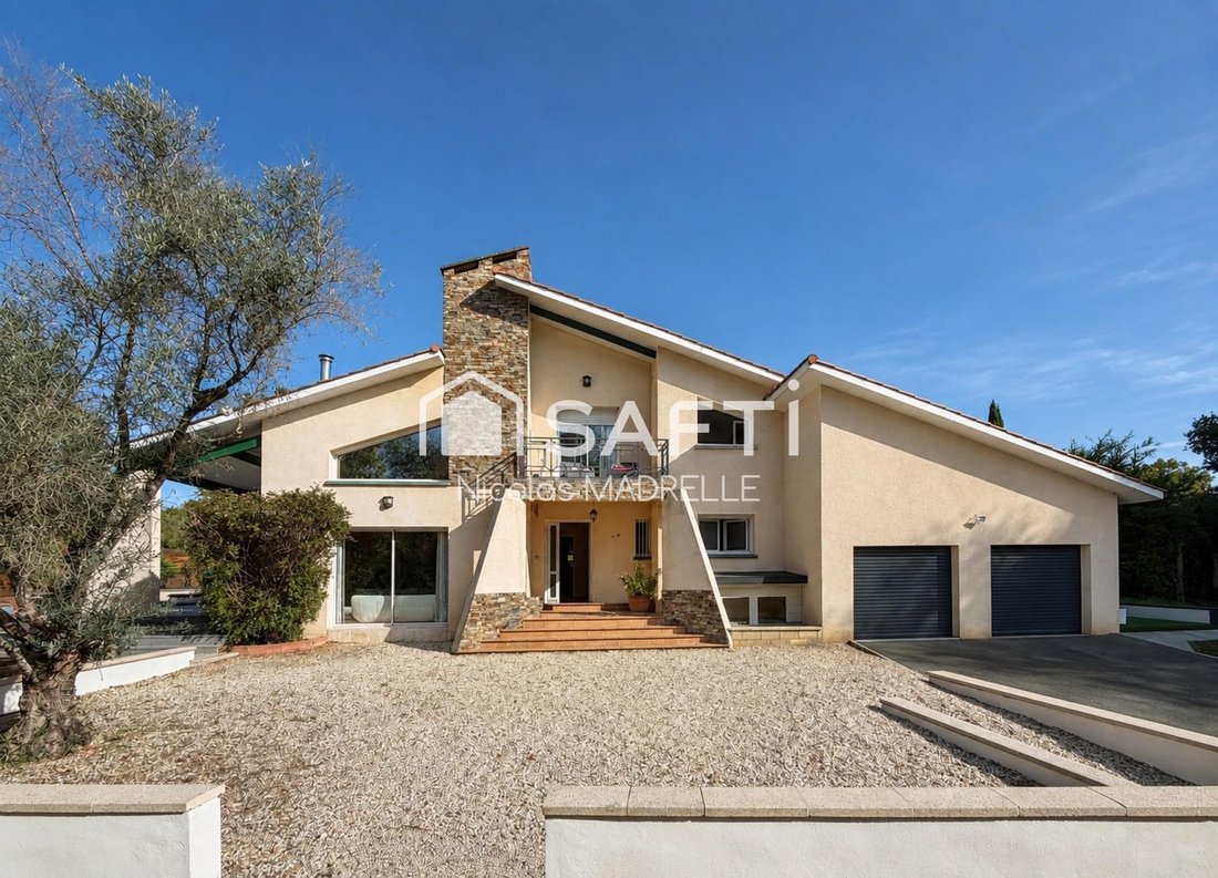 House in La Plaine, Saint-Loubes, France 2 - 18791404