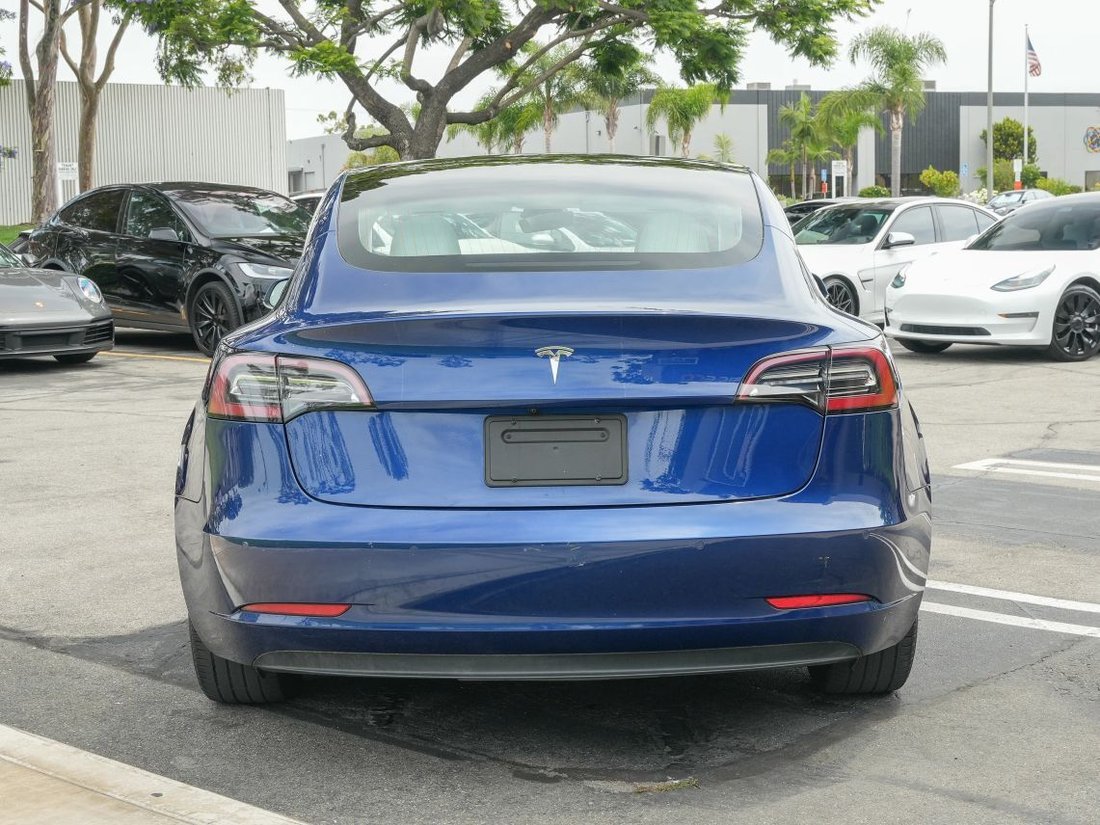 Sedan in Costa Mesa, CA, United States 4 - 18731258