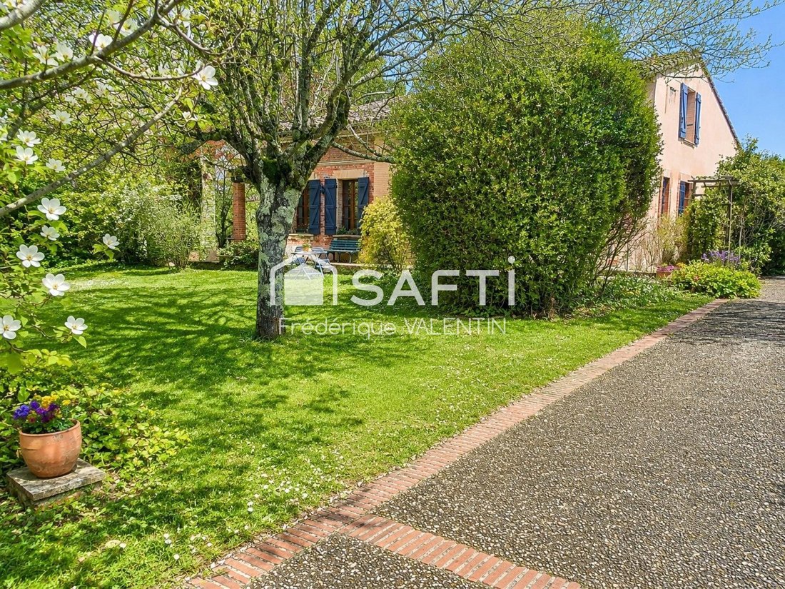 House in Rouffiac-Tolosan, Occitania, France 1 - 18791375