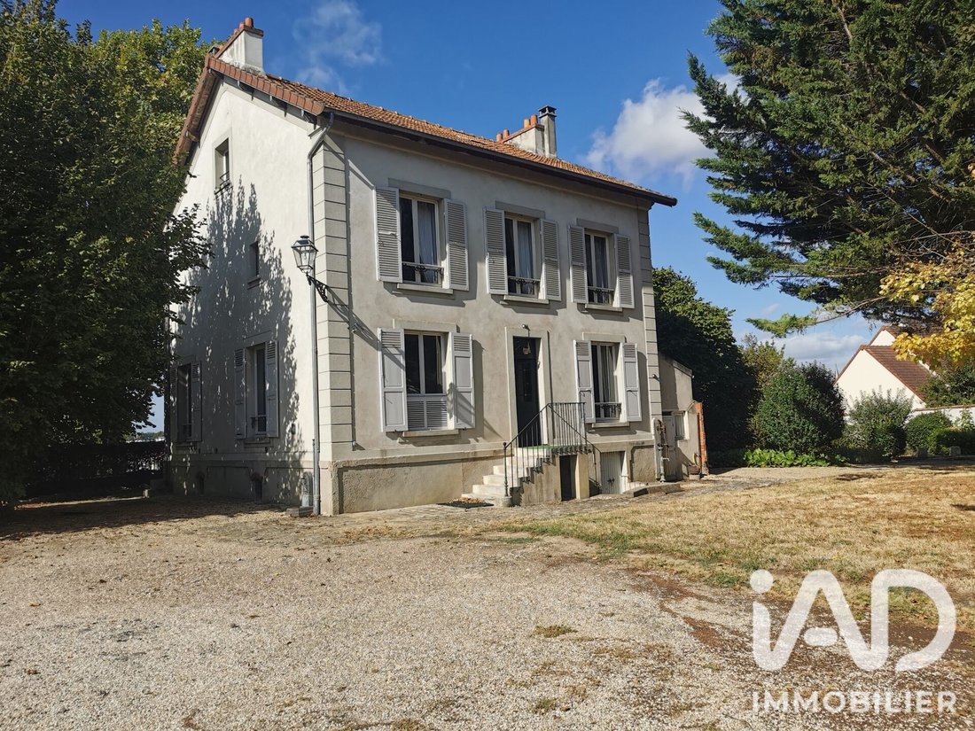 Maison à Leclerc-Centre Ouest, Brie-Comte-Robert, France 1 - 18792899