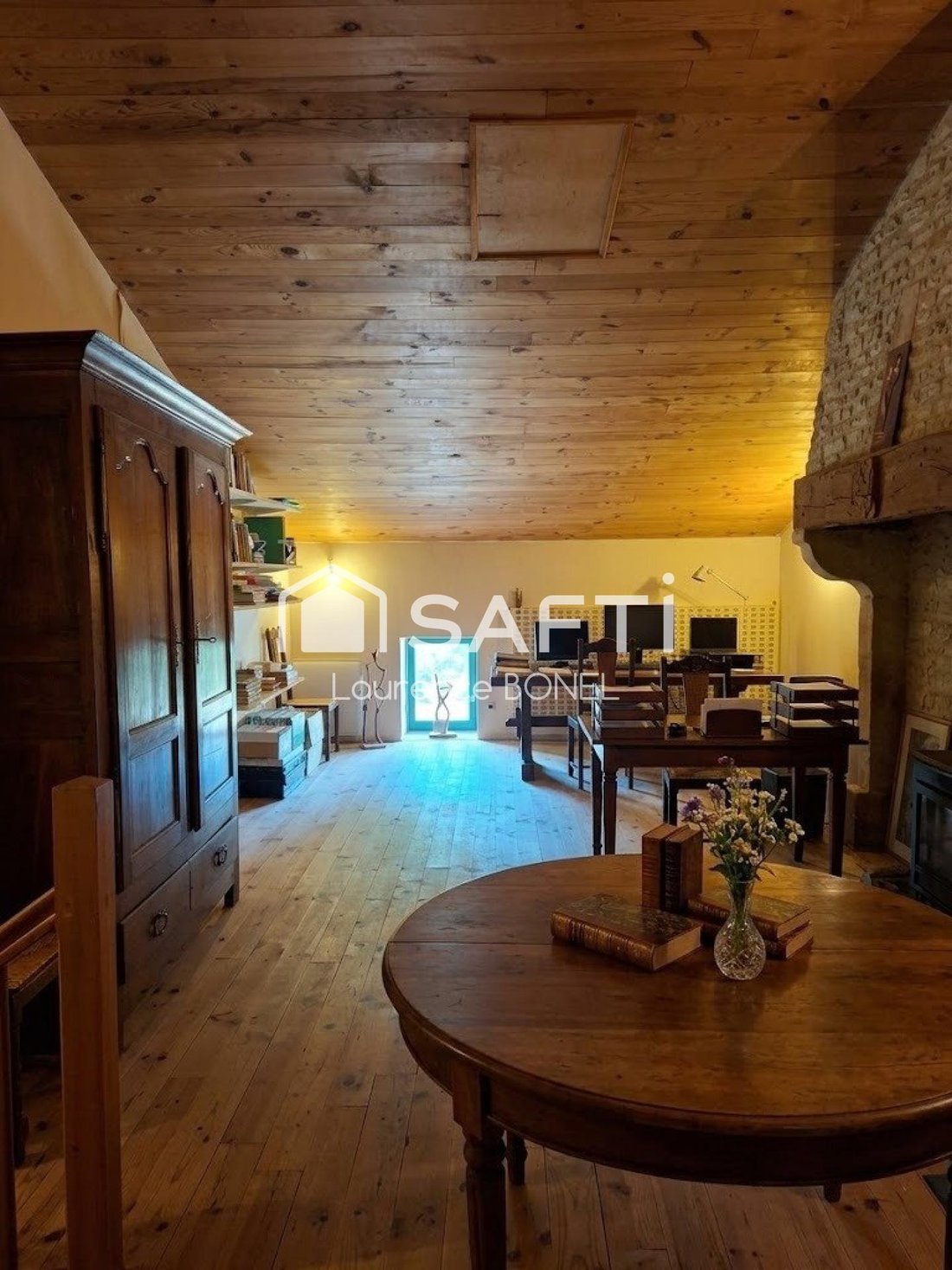 House in Saint-Symphorien, Nouvelle-Aquitaine, France 2 - 18489325