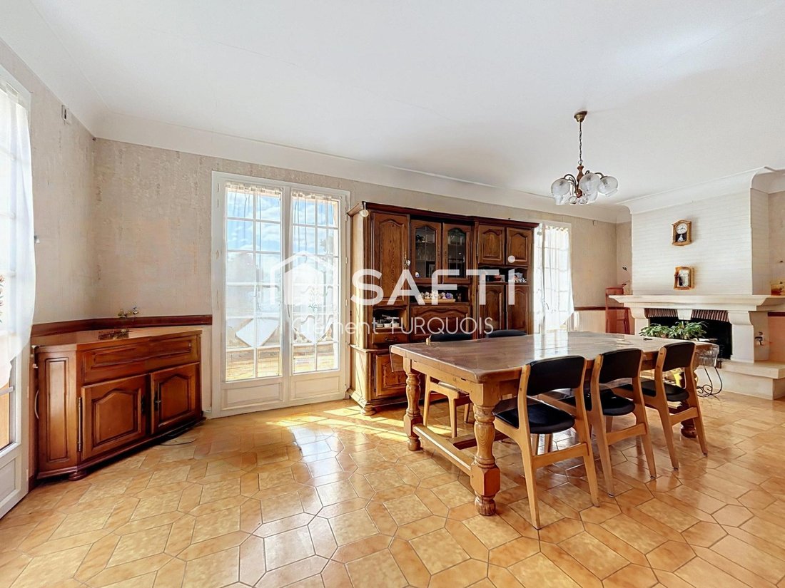 House in Saint-Cyr-sur-Loire, Centre-Val de Loire, France 5 - 18791387