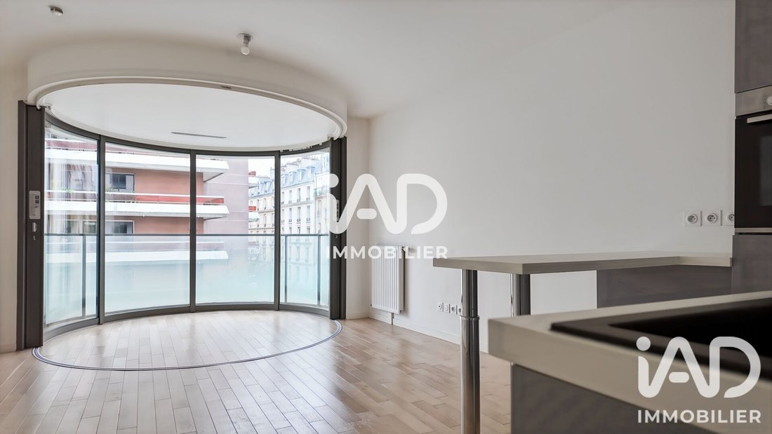 Apartment in Belleville-Saint Maur, Paris 11e Arrondissement, Paris 4 - 18793087