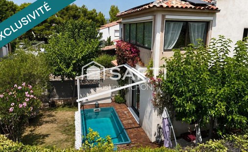 House in Sud, Le Pradet, France 1