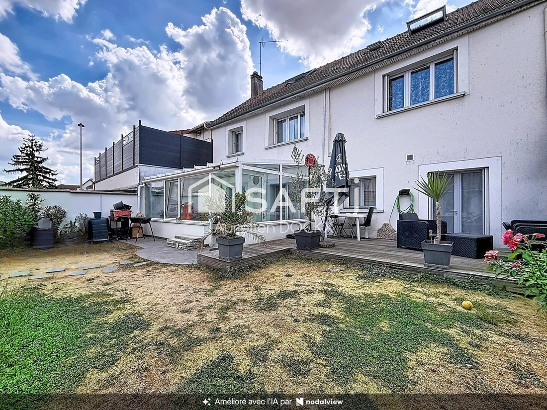 House in Chelles, Ile-de-France, France 1 - 18775742