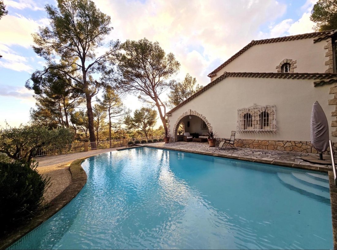 House in Mérindol, Provence-Alpes-Côte d'Azur, France 1 - 18791356