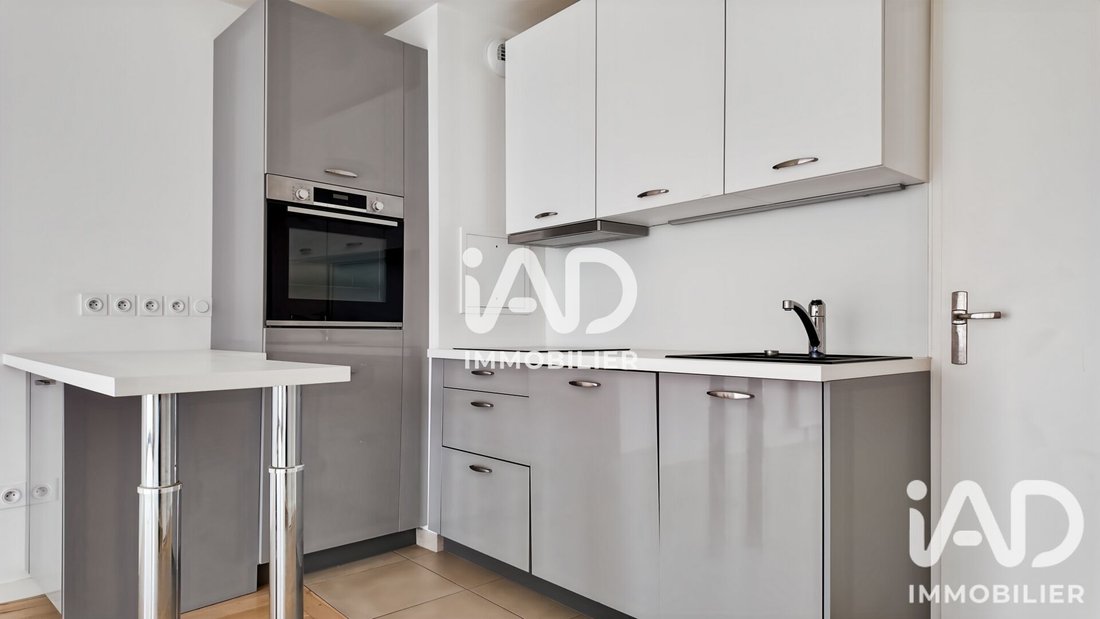 Apartment in Belleville-Saint Maur, Paris 11e Arrondissement, Paris 5 - 18793087