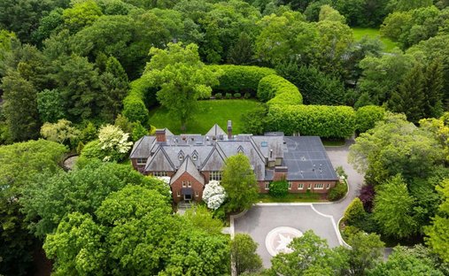 House in Brookline, Massachusetts, United States 1