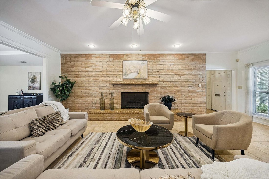 House in Houston, Texas, United States 3 - 18791406