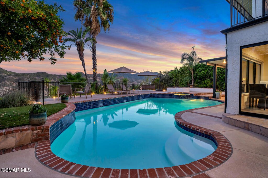 Casa a Thousand Oaks, California, Stati Uniti 2 - 18791297