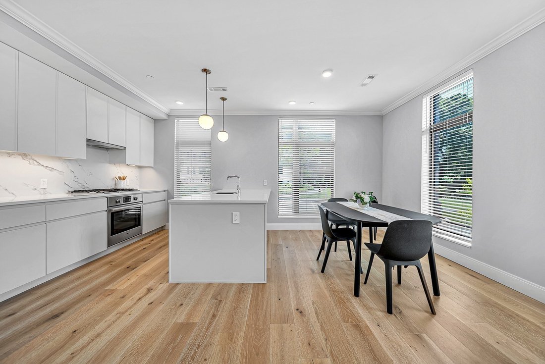 Condo in Boston, Massachusetts, United States 1 - 17611655